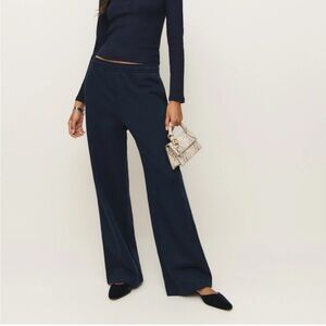 Reformation Kira Sweatpants size S in midnight